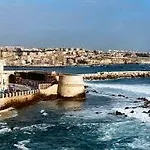 Il Pianista Sul Mare Syrakuzy